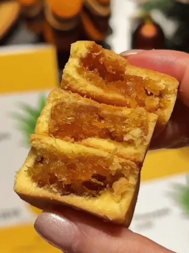 🥰premium hawaiian pineapple, baked into every bite-Pineapple Cake-A